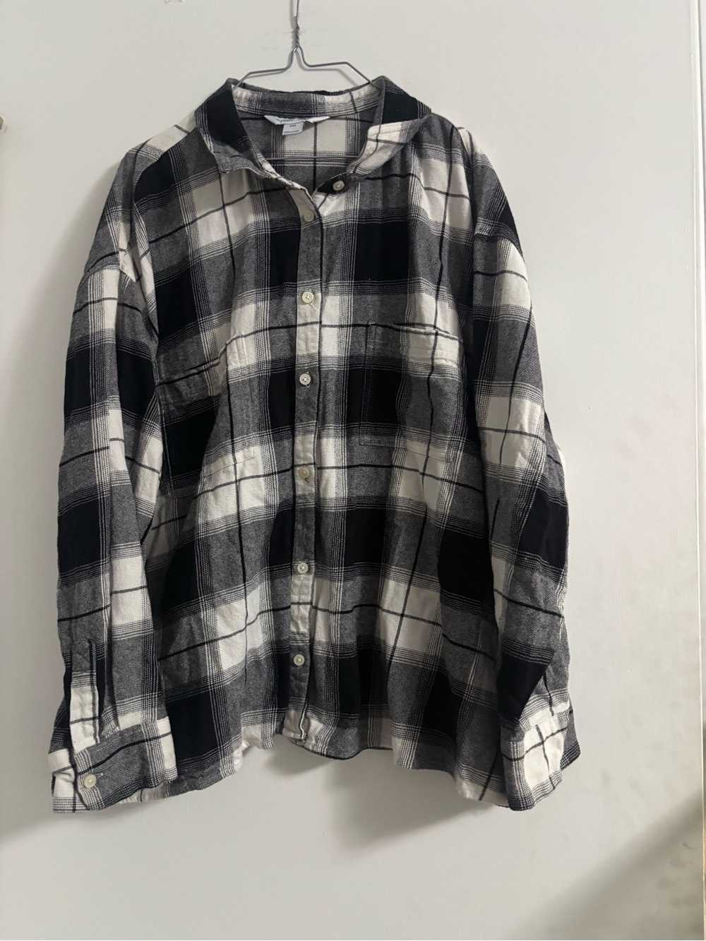 Old Navy Black and White Plaid Boyfriend Shirt
